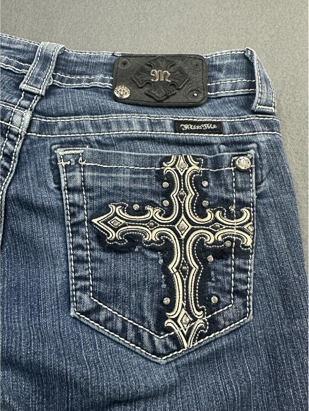 Miss Me Jeans Women's Size 28 Embroidered Pockets Custom Hemmed Folds